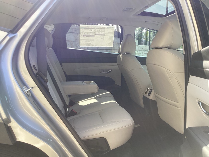 2025 Hyundai Tucson SEL Convenience photo 12