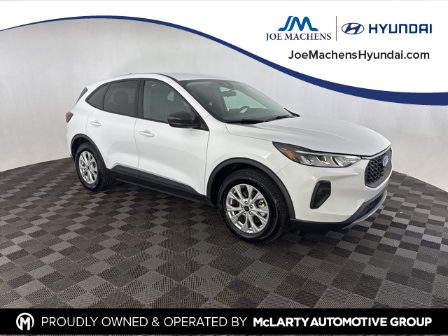 2025 Ford Escape Active's photo