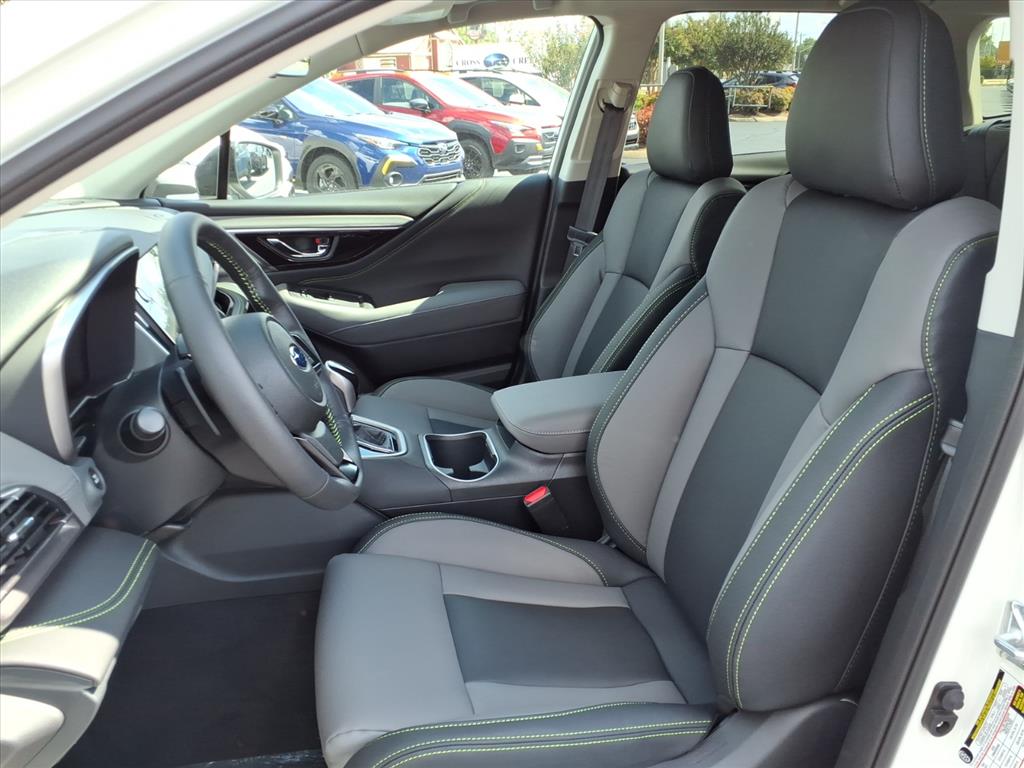 2025 Subaru Outback Onyx Edition XT photo 4