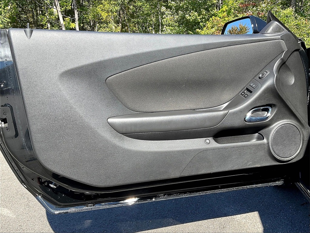 2013 Chevrolet Camaro 1LT photo 9