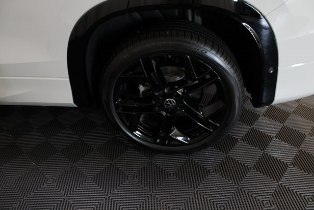 2025 Volkswagen Tiguan SE R-Line Black photo 13