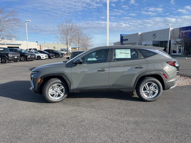 2026 Hyundai Tucson SE photo 2