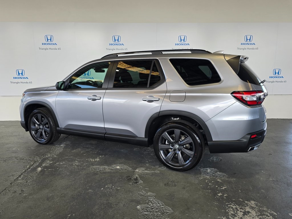 2025 Honda Pilot Sport photo 3