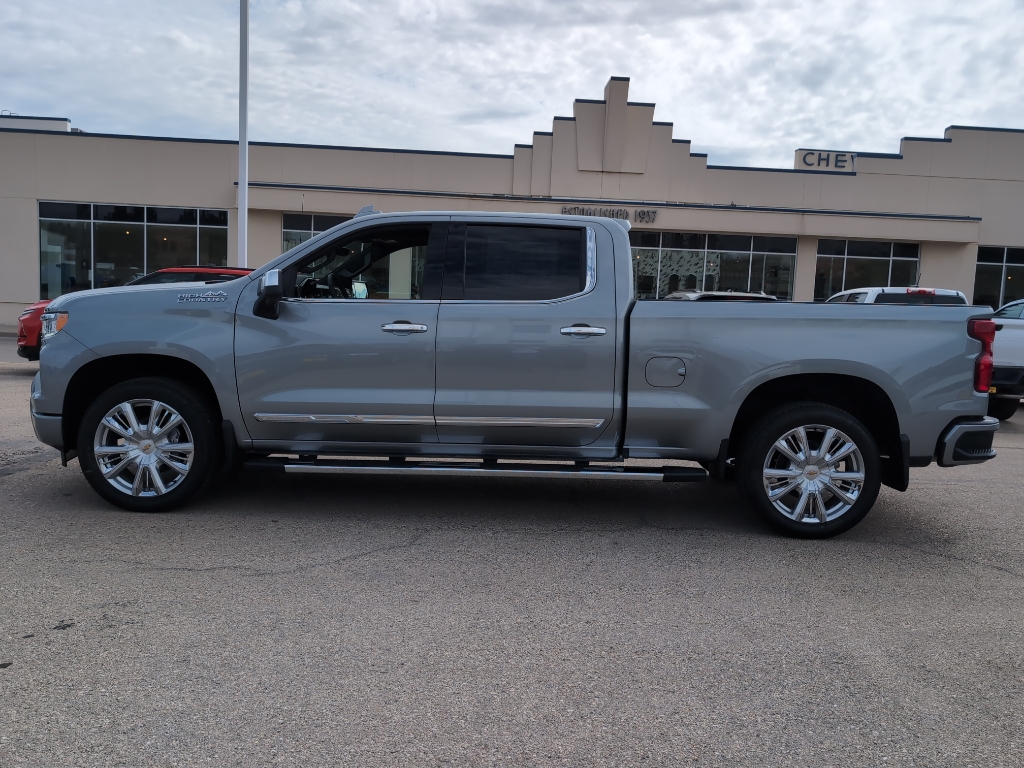 2026 Chevrolet Silverado 1500 High Country photo 4