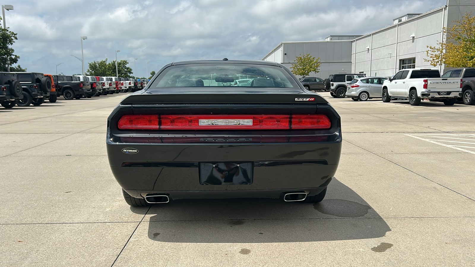 2008 Dodge Challenger SRT8 photo 4