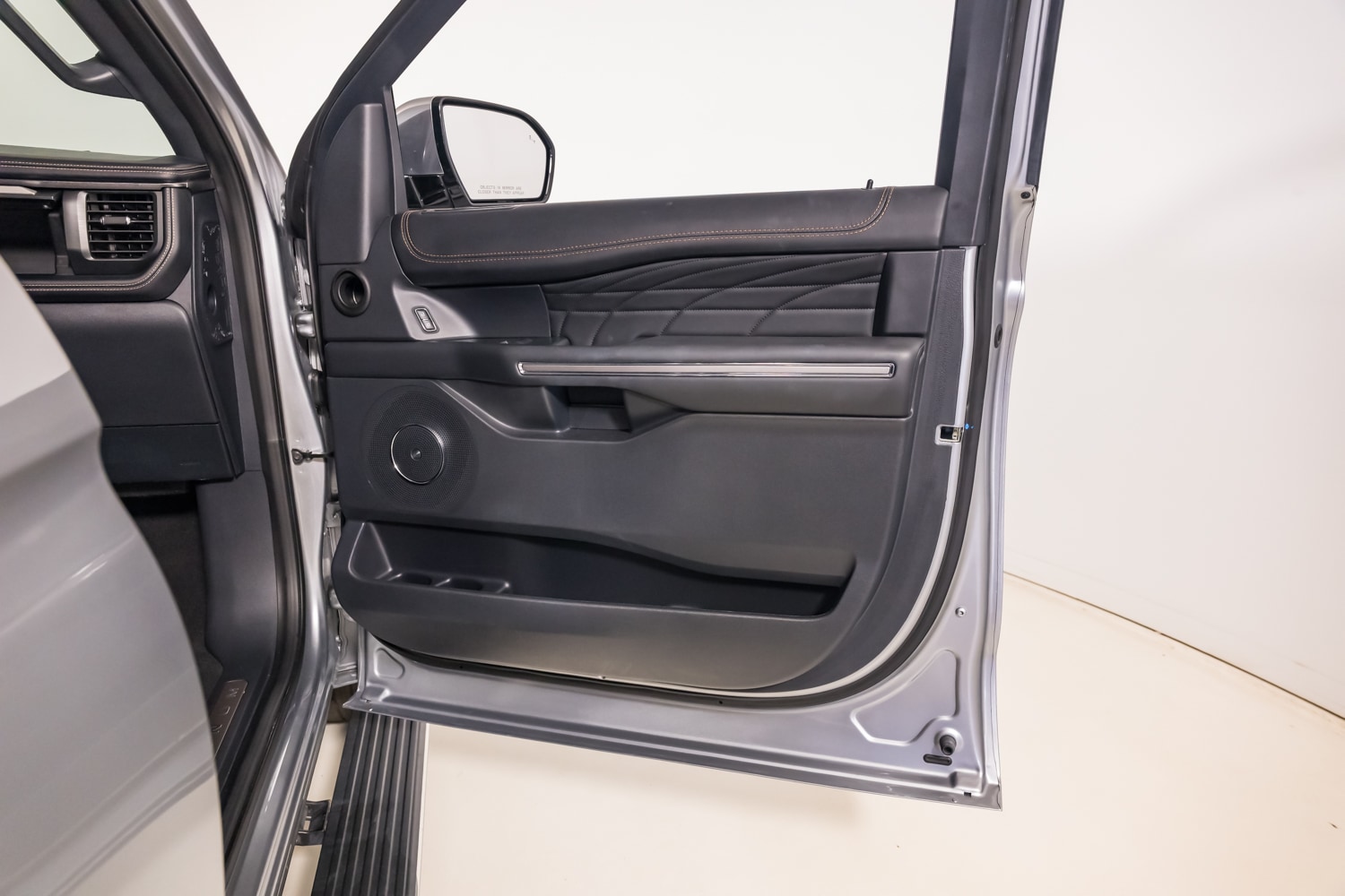 2024 Ford Expedition Platinum photo 36
