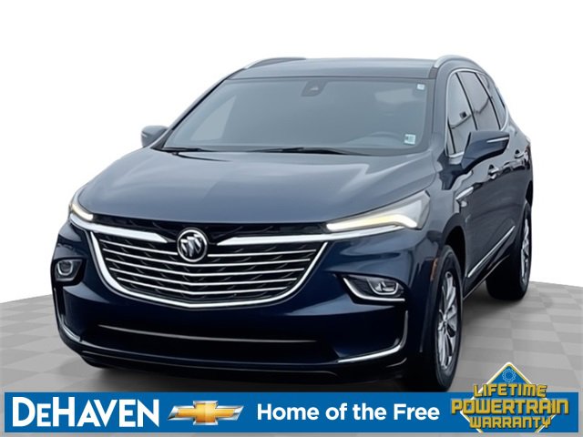 2023 Buick Enclave Essence's photo