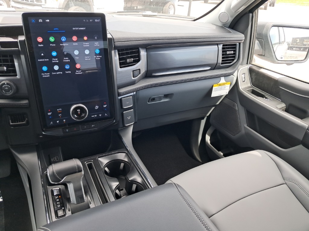 2025 Ford F-150 Lightning photo 20