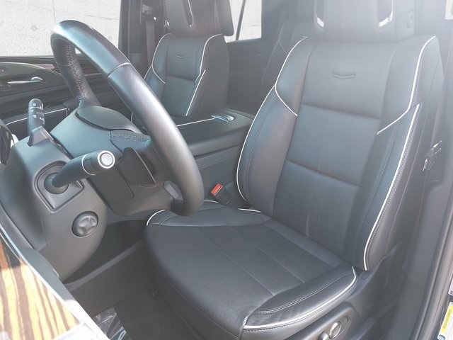 2023 Cadillac Escalade Premium Luxury photo 18