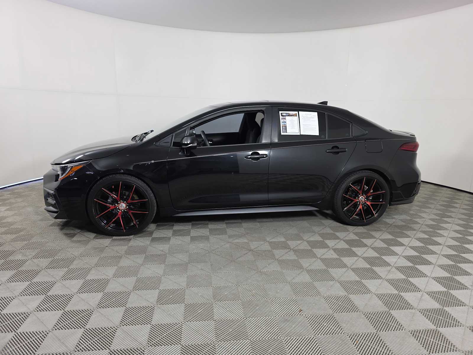 2021 Toyota Corolla SE photo 4