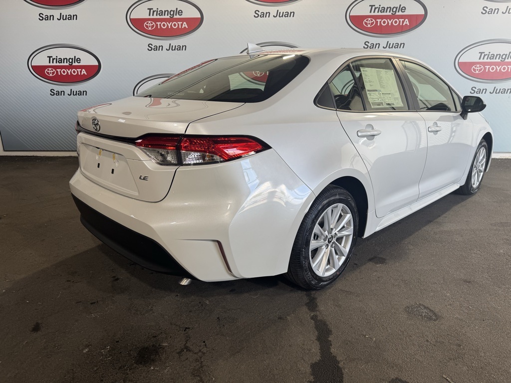 2025 Toyota Corolla LE photo 3