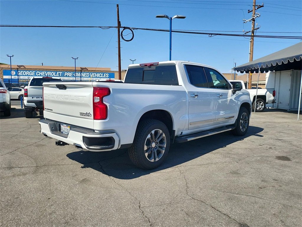 2022 Chevrolet Silverado 1500 High Country photo 17