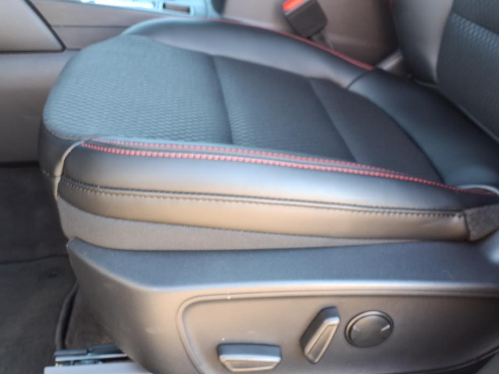 2025 Ford Escape ST-Line photo 7