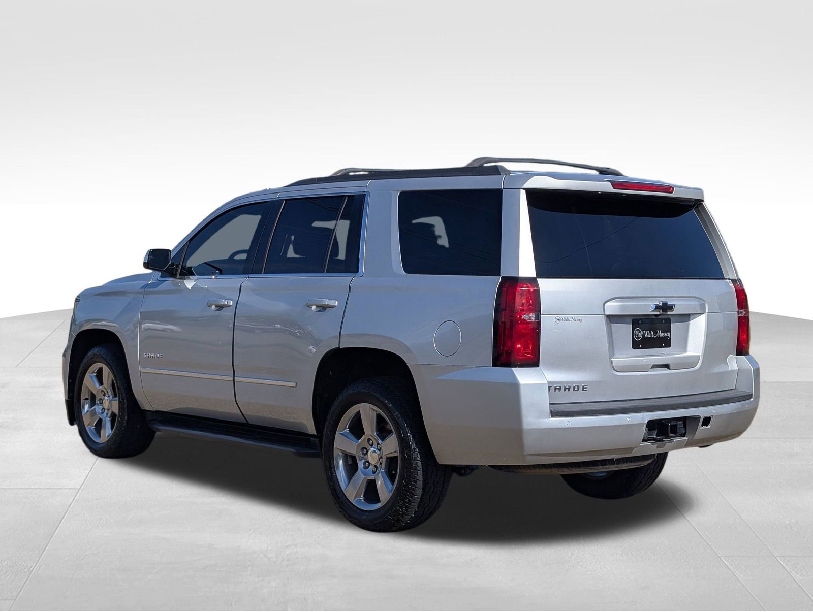2018 Chevrolet Tahoe LS photo 3