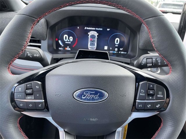 2025 Ford Explorer ST-Line photo 14
