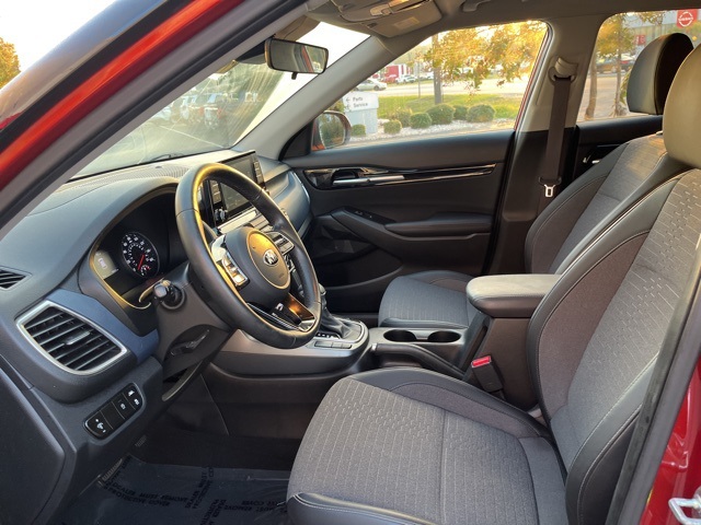 2021 Kia Seltos S photo 6