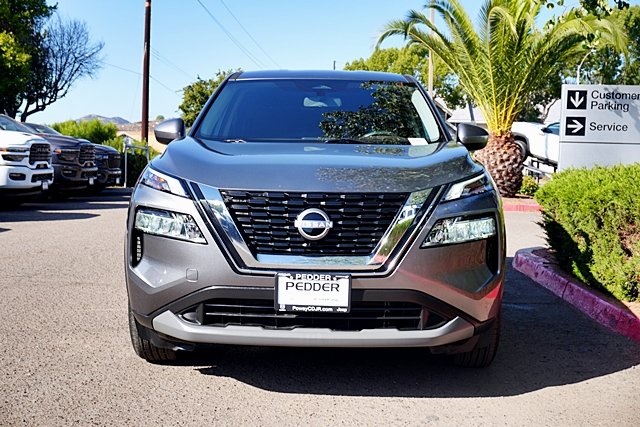2023 Nissan Rogue SV photo 3
