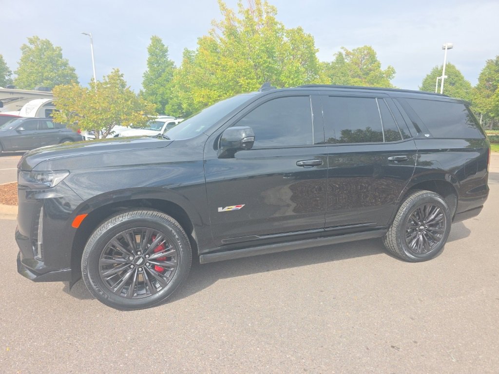 2024 Cadillac Escalade V-Series photo 2