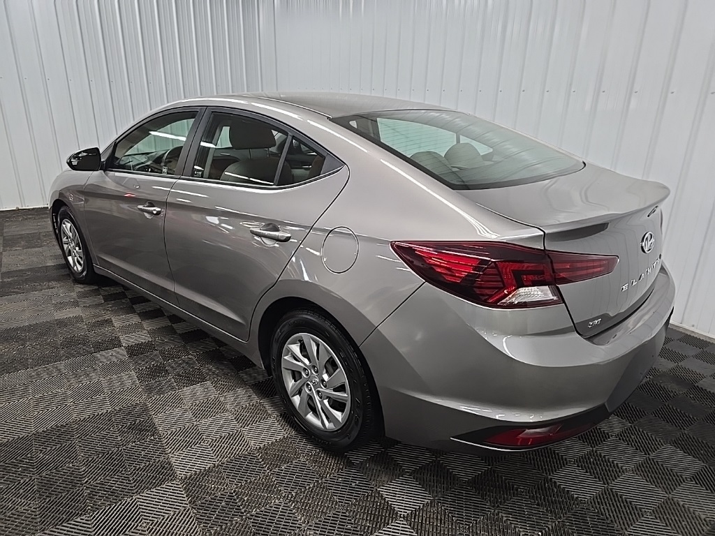 2020 Hyundai Elantra SE photo 9