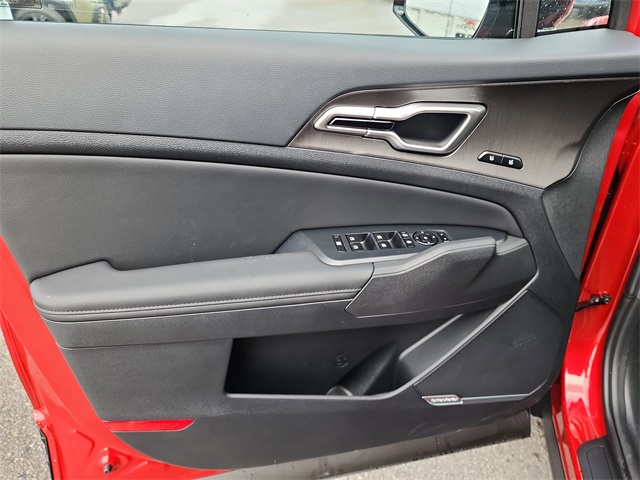 2026 Kia Sportage X-Line photo 9