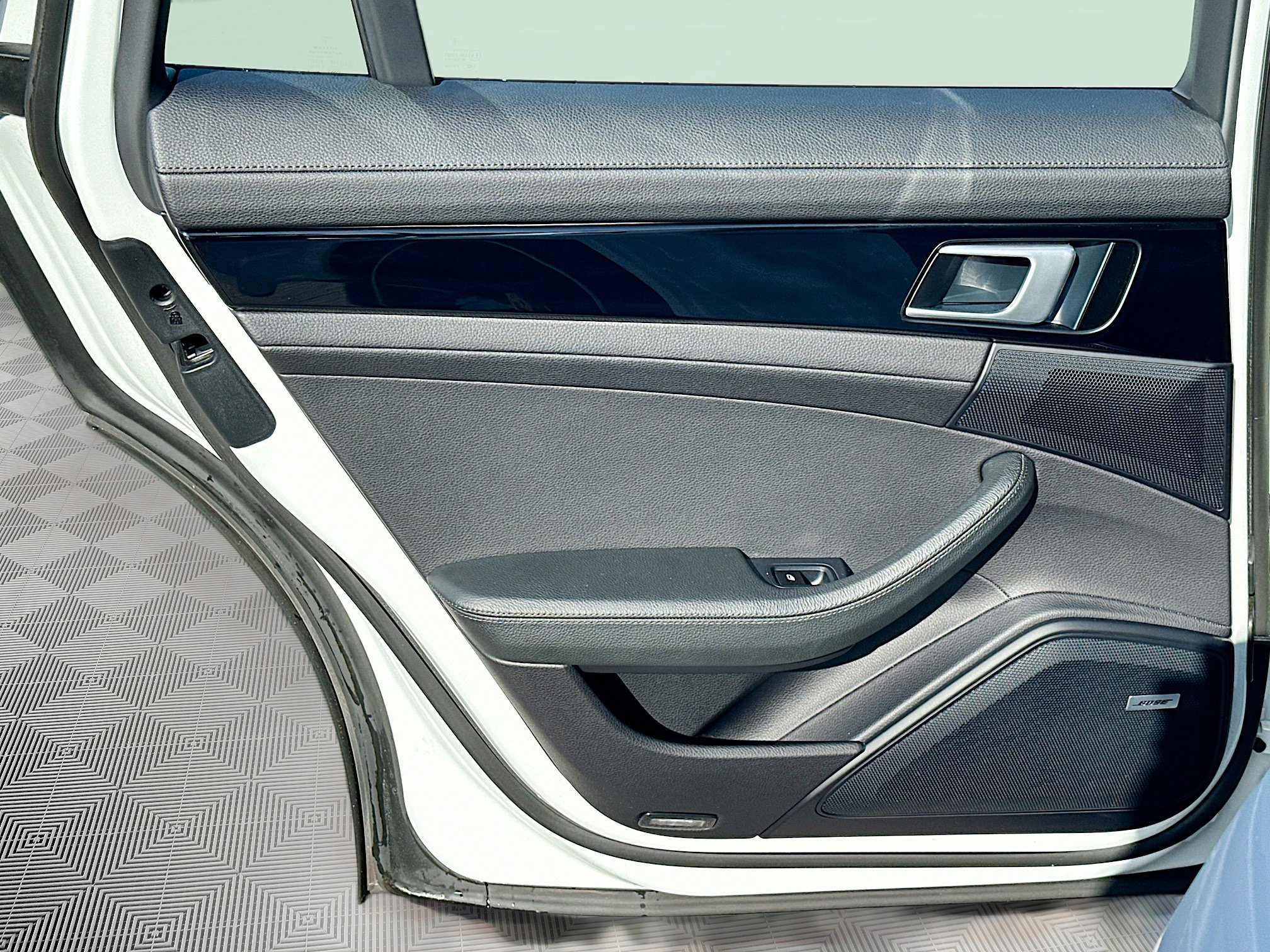2020 Porsche Panamera 4 photo 27