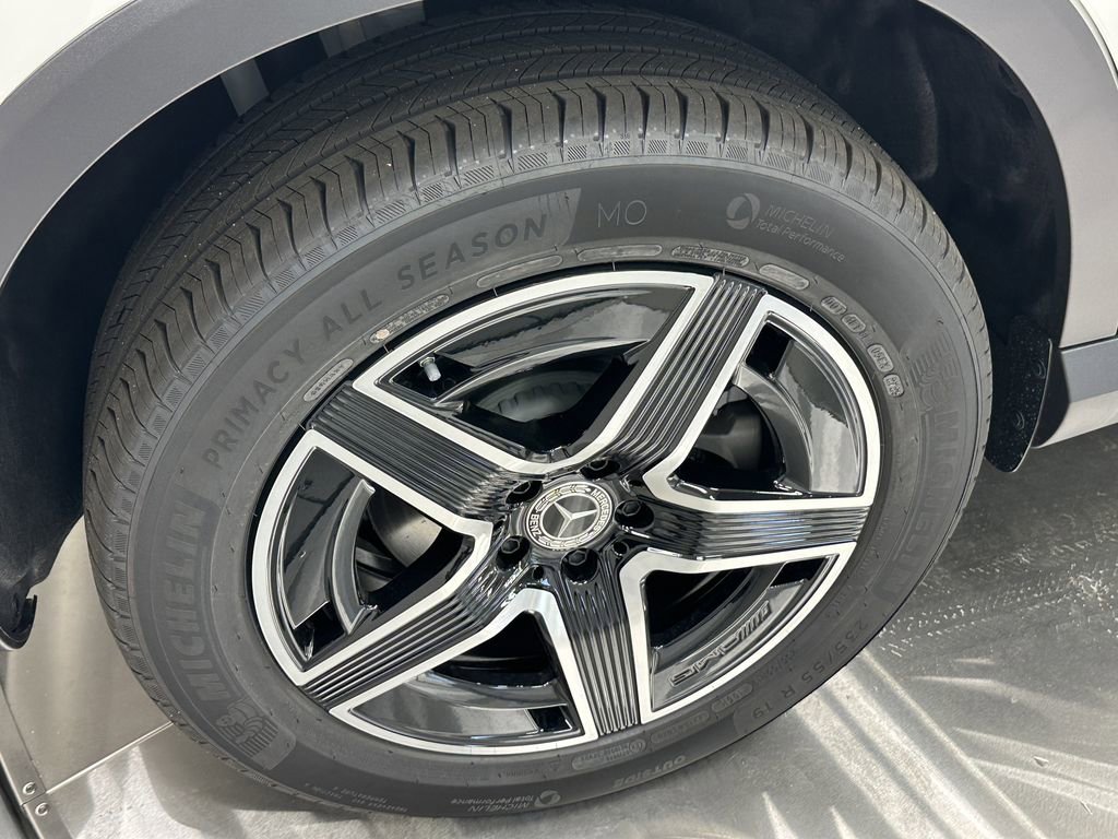 2026 Mercedes Benz GLC 300 photo 20