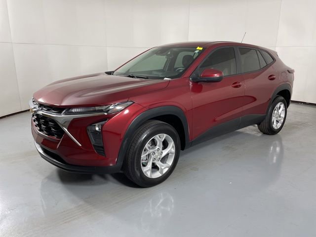 2024 Chevrolet Trax LS photo 5