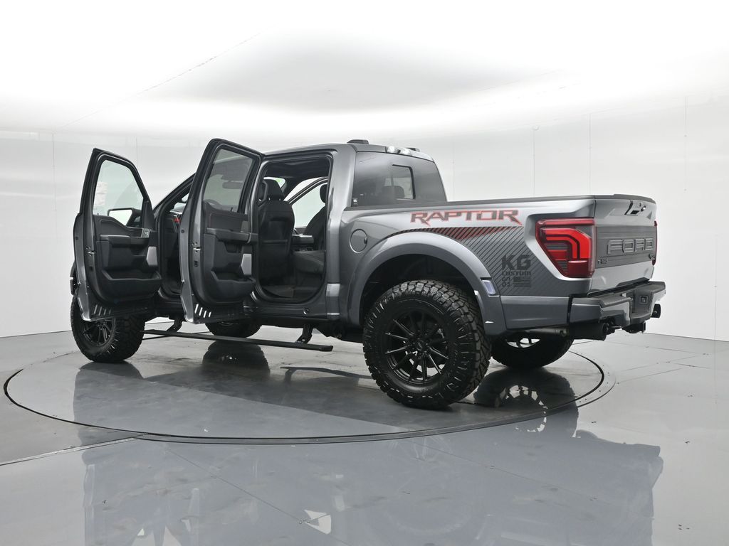 2025 Ford F-150 Raptor photo 33