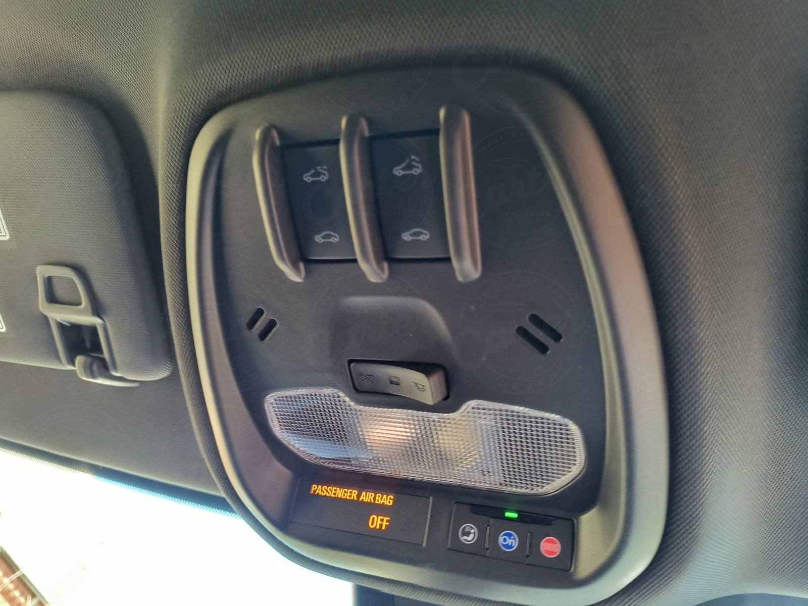 2025 Chevrolet Trax photo 8