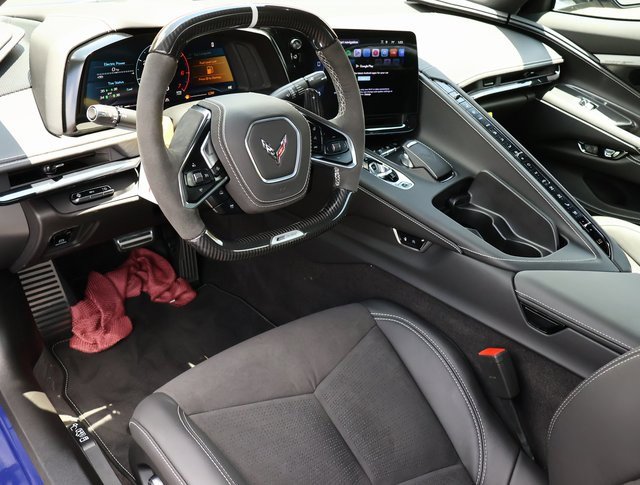 2025 Chevrolet Corvette E-Ray 3LZ photo 3