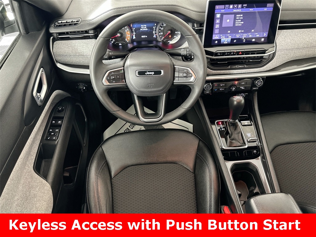 2024 Jeep Compass Latitude photo 3
