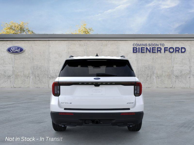 2025 Ford Explorer photo 3