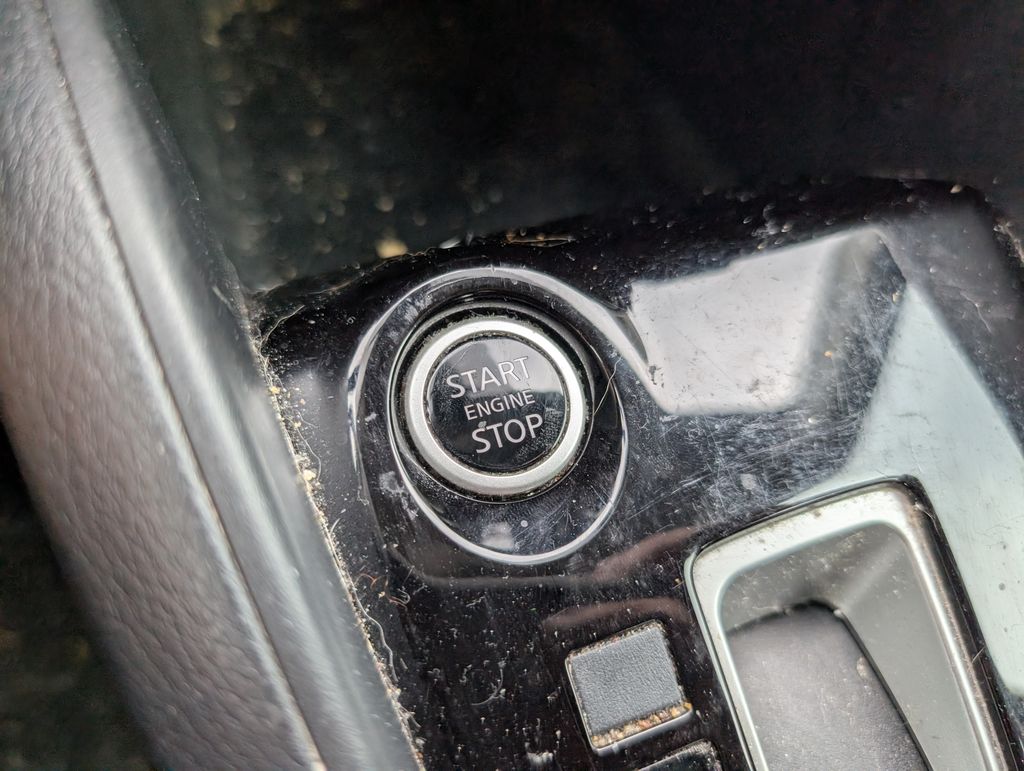 2021 Nissan Kicks S photo 14