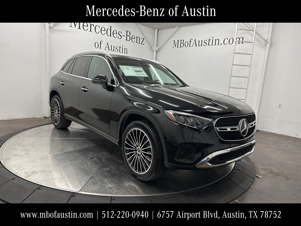 2026 Mercedes-Benz GLC Base's photo