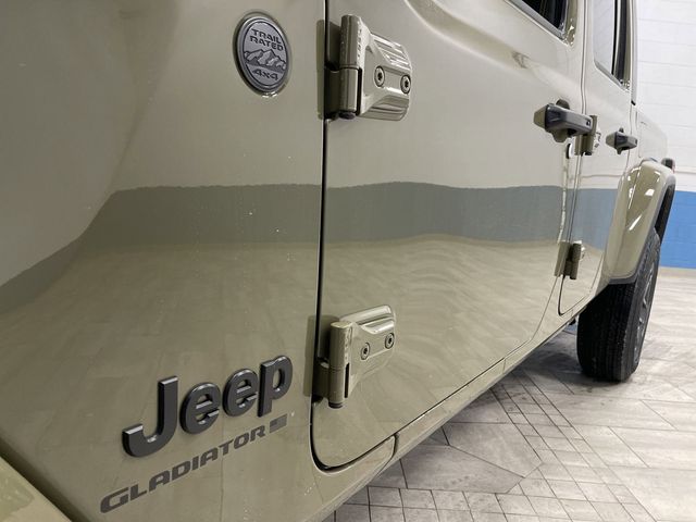 2025 Jeep Gladiator Sport S photo 33