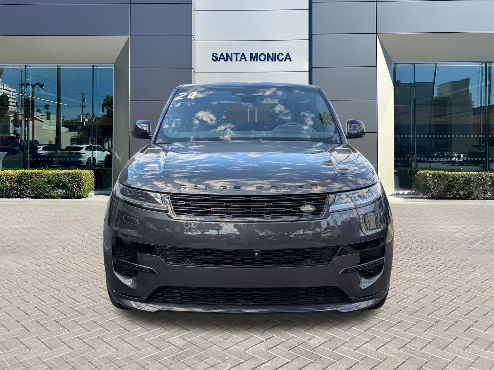 2024 Land Rover Range Rover Sport SE photo 2