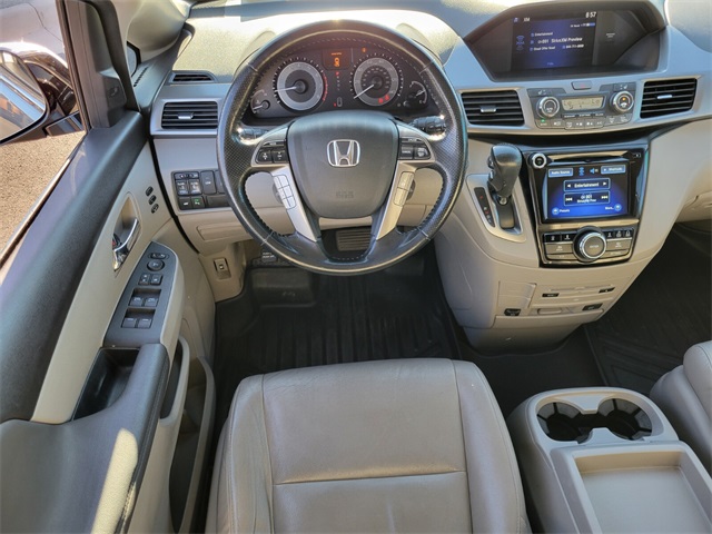 2016 Honda Odyssey Touring Elite photo 13