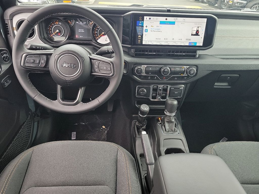 2025 Jeep Gladiator Sport S photo 3