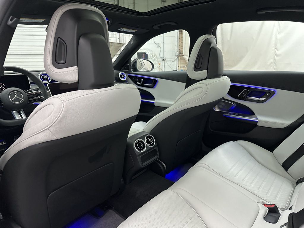 2025 Mercedes Benz C 300 photo 17