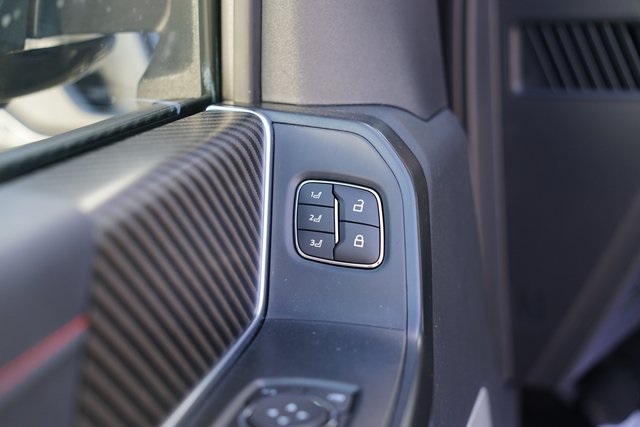 2025 FORD F-150 - Image 42