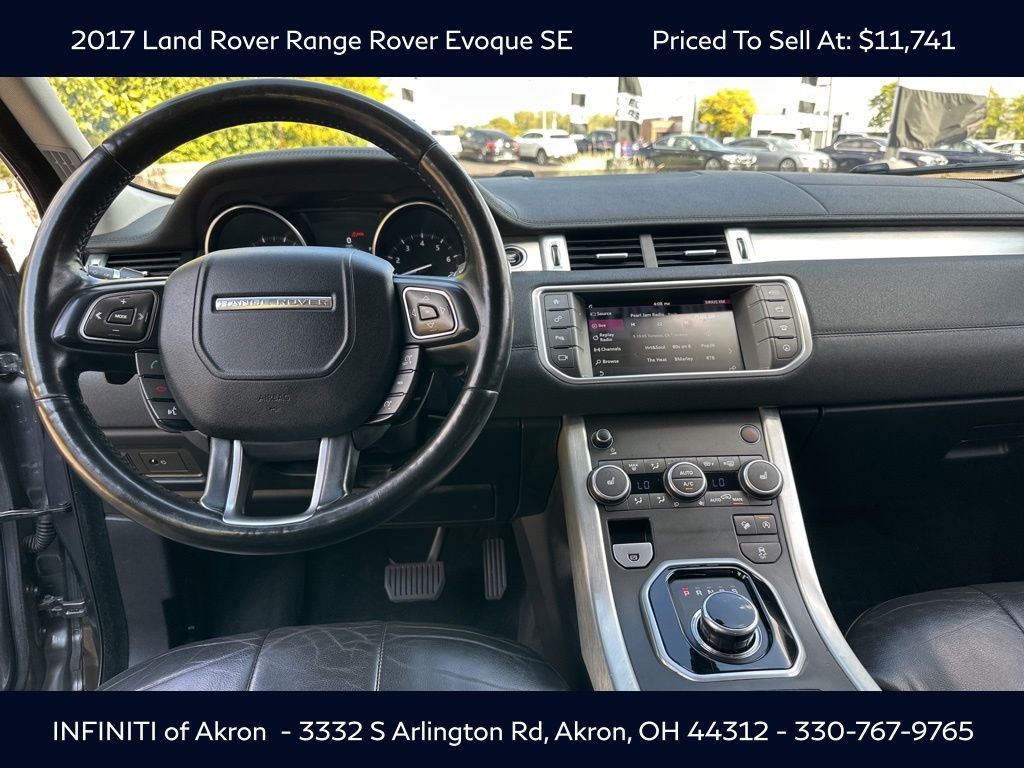 2017 Land Rover Range Rover Evoque SE photo 39