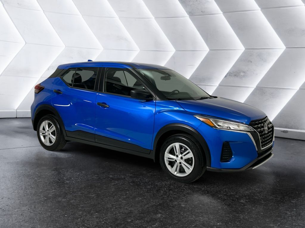 2024 Nissan Kicks S