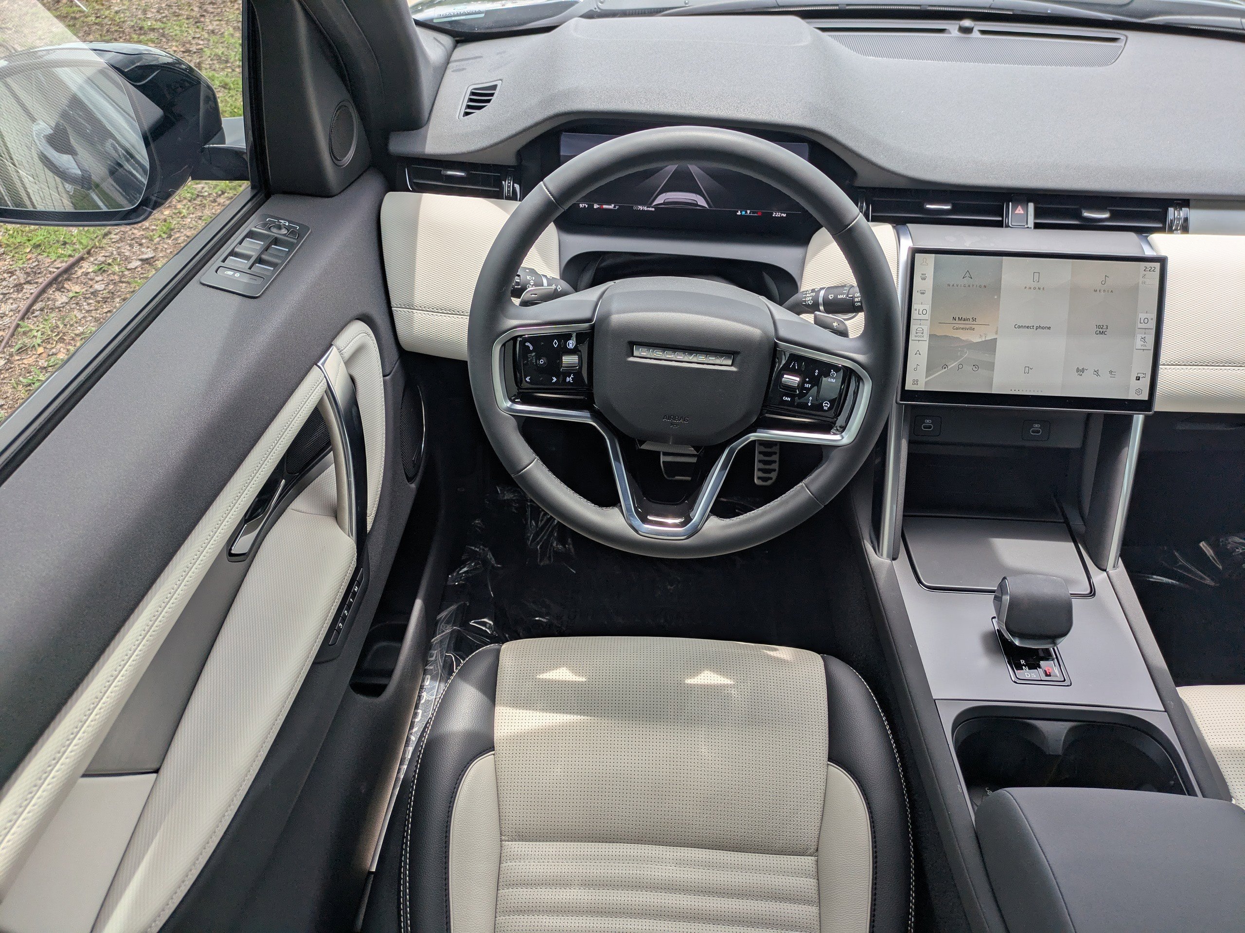 2024 Land Rover Discovery Sport Dynamic SE photo 17