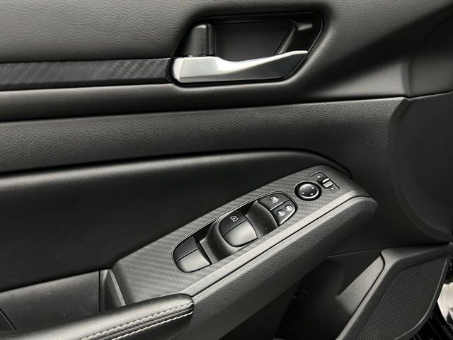 2024 Nissan Altima 2.5 SV photo 21