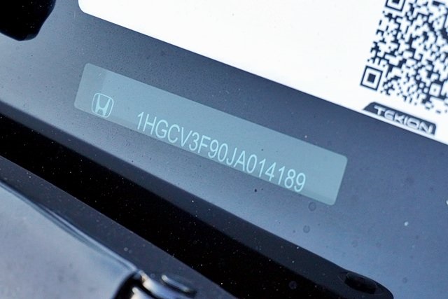 Used 2018  Honda Touring image 34