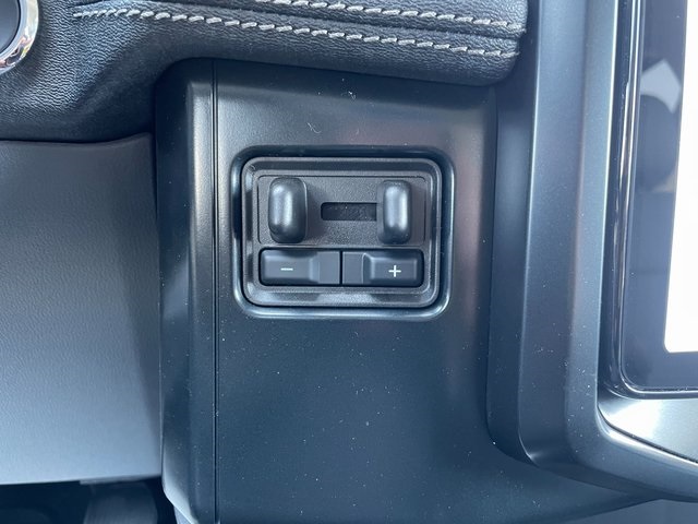 2025 Ford F-150 Lightning photo 25