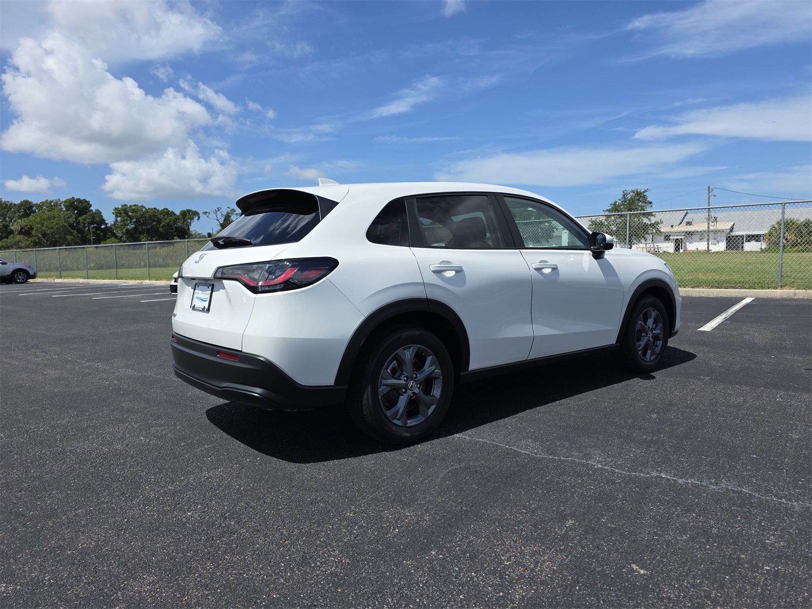 2026 Honda HR-V LX photo 3