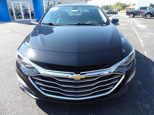 2022 Chevrolet Malibu 1LT photo 2