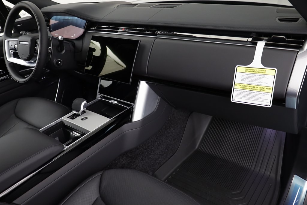 2025 Land Rover Range Rover SE photo 19