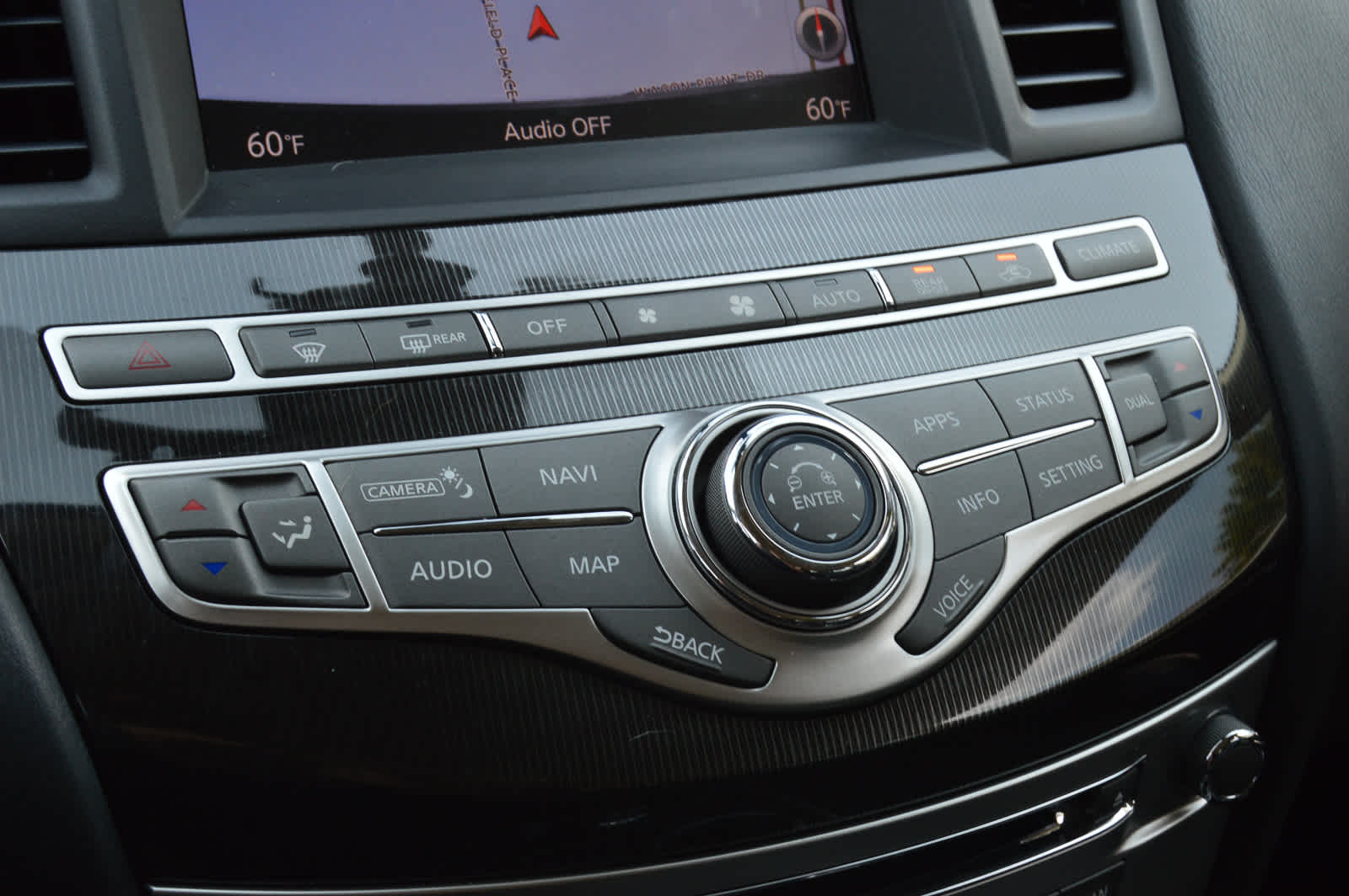2017 Infiniti QX60 photo 15
